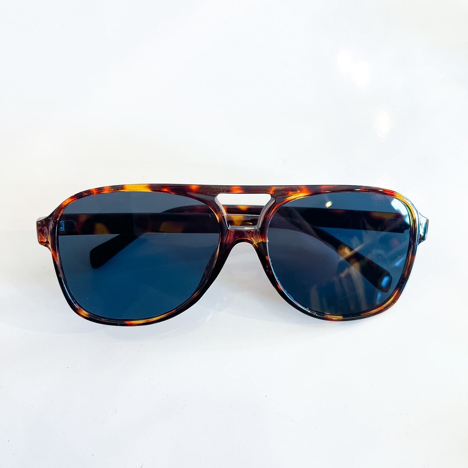 Leopard print aviator sunglasses with double bridge design