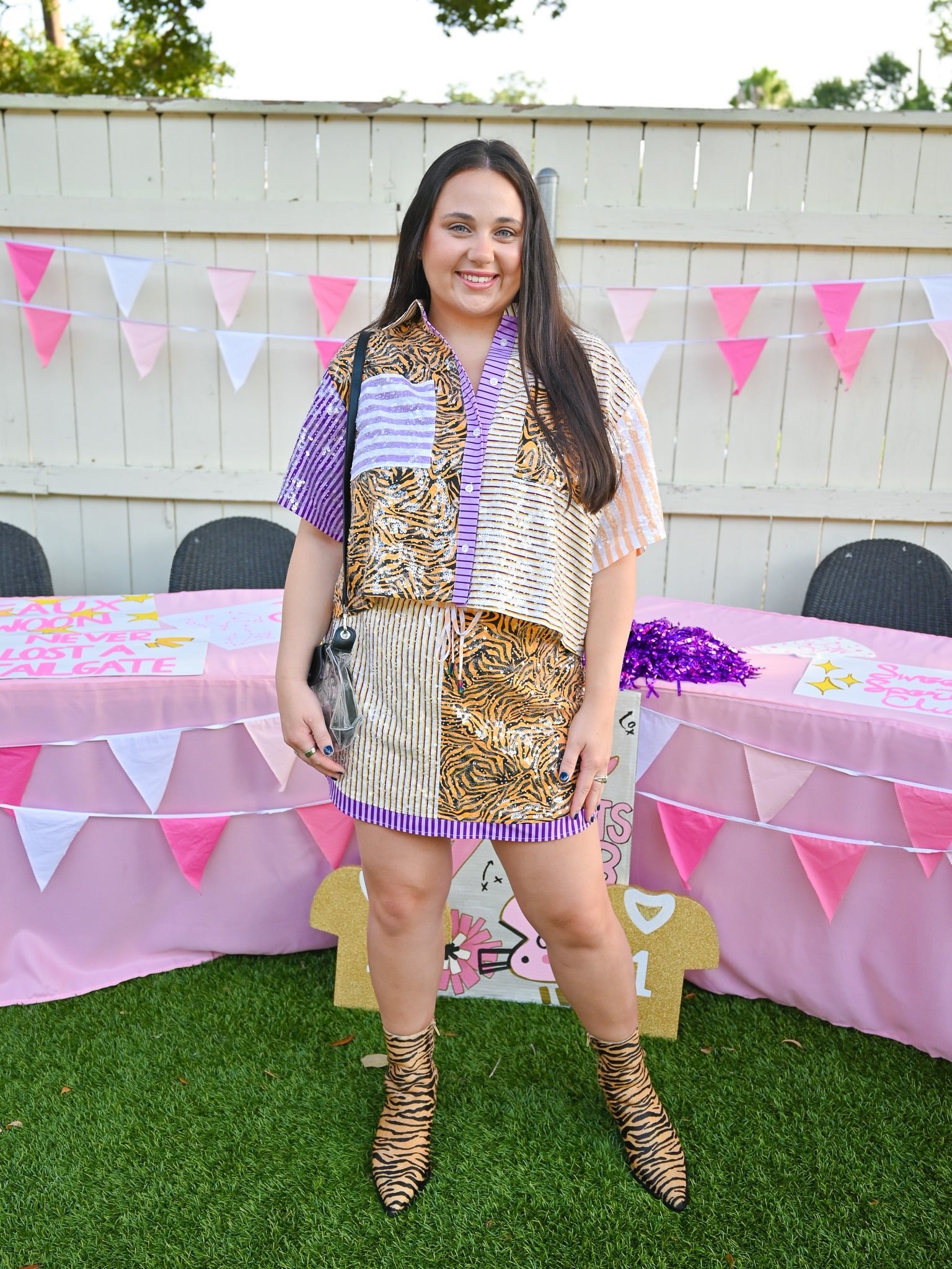 Gameday Sequin Tiger Short Sleeve Top - Swoon Boutique New Orleans