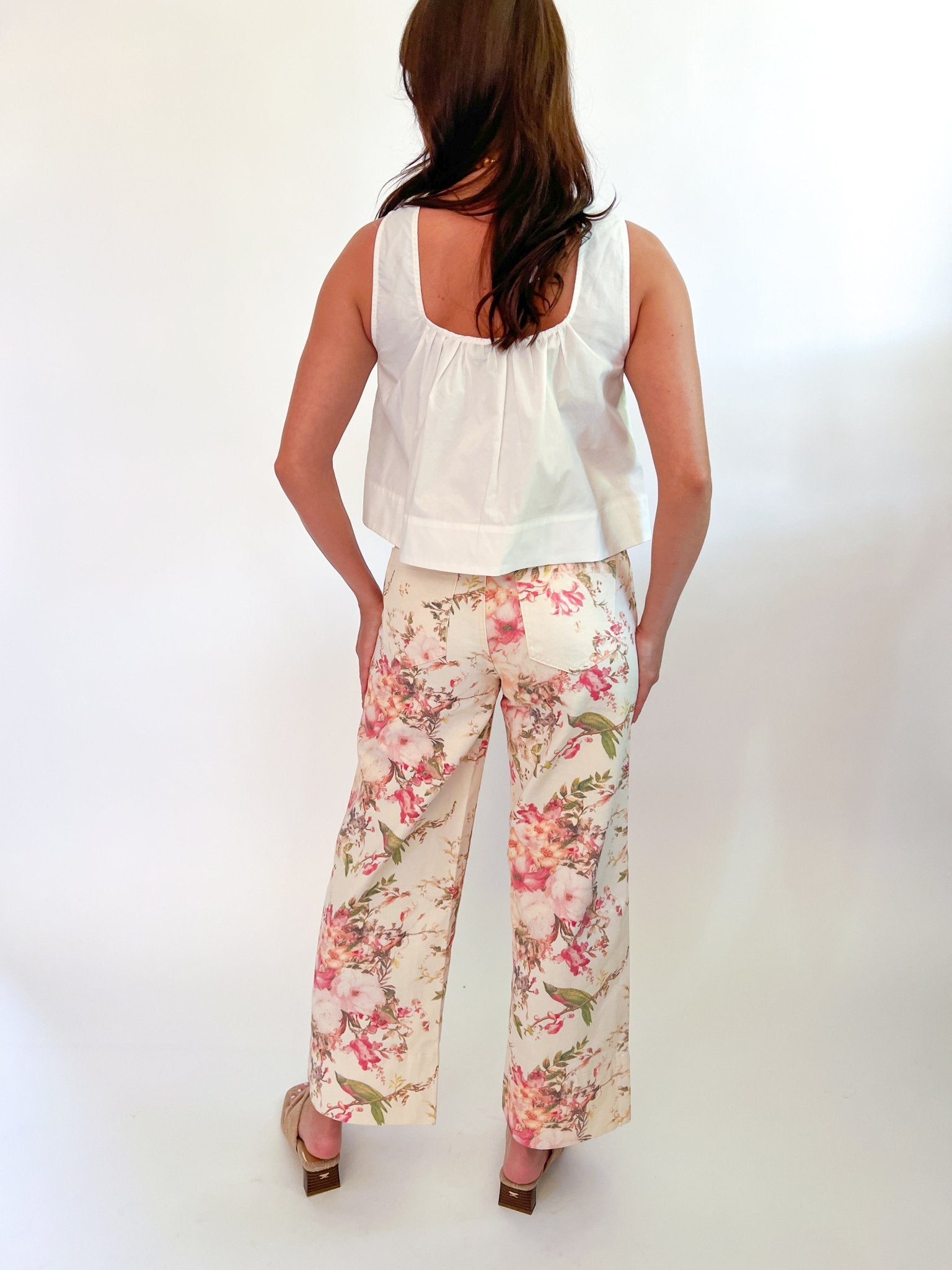 Solid Poplin Sleeveless Top - Swoon Boutique New Orleans