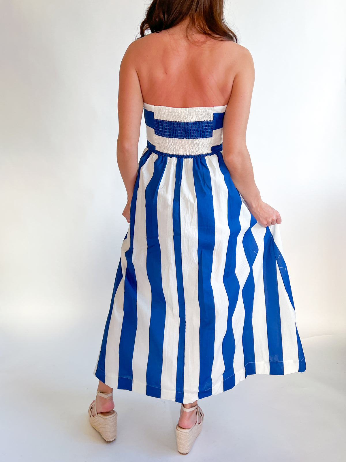 Striped Strapless Smocked Back Midi Dress Blue / L Striped Strapless Smocked Back Midi Dress Blue / L