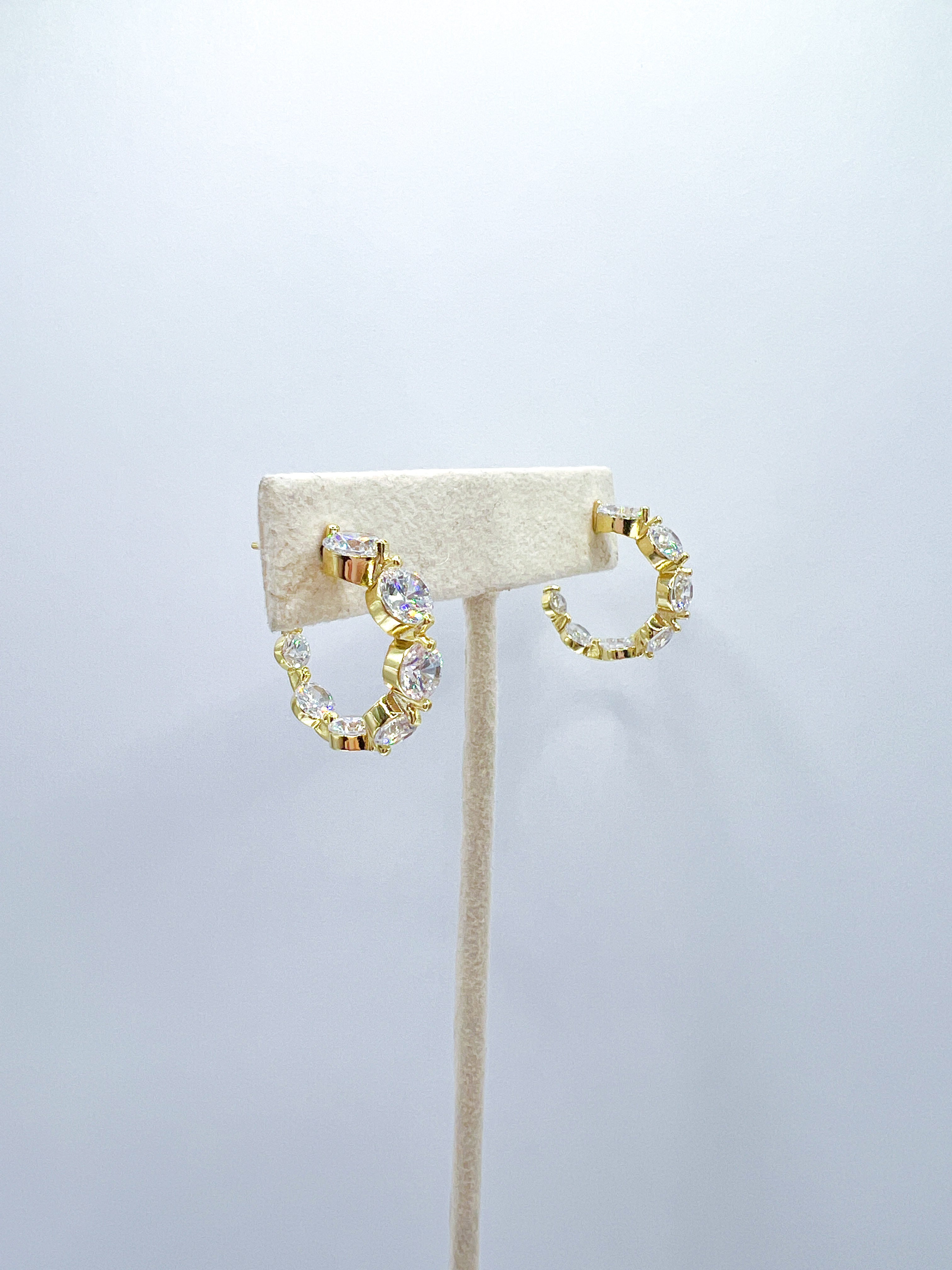 She's An Icon .75" Hoop