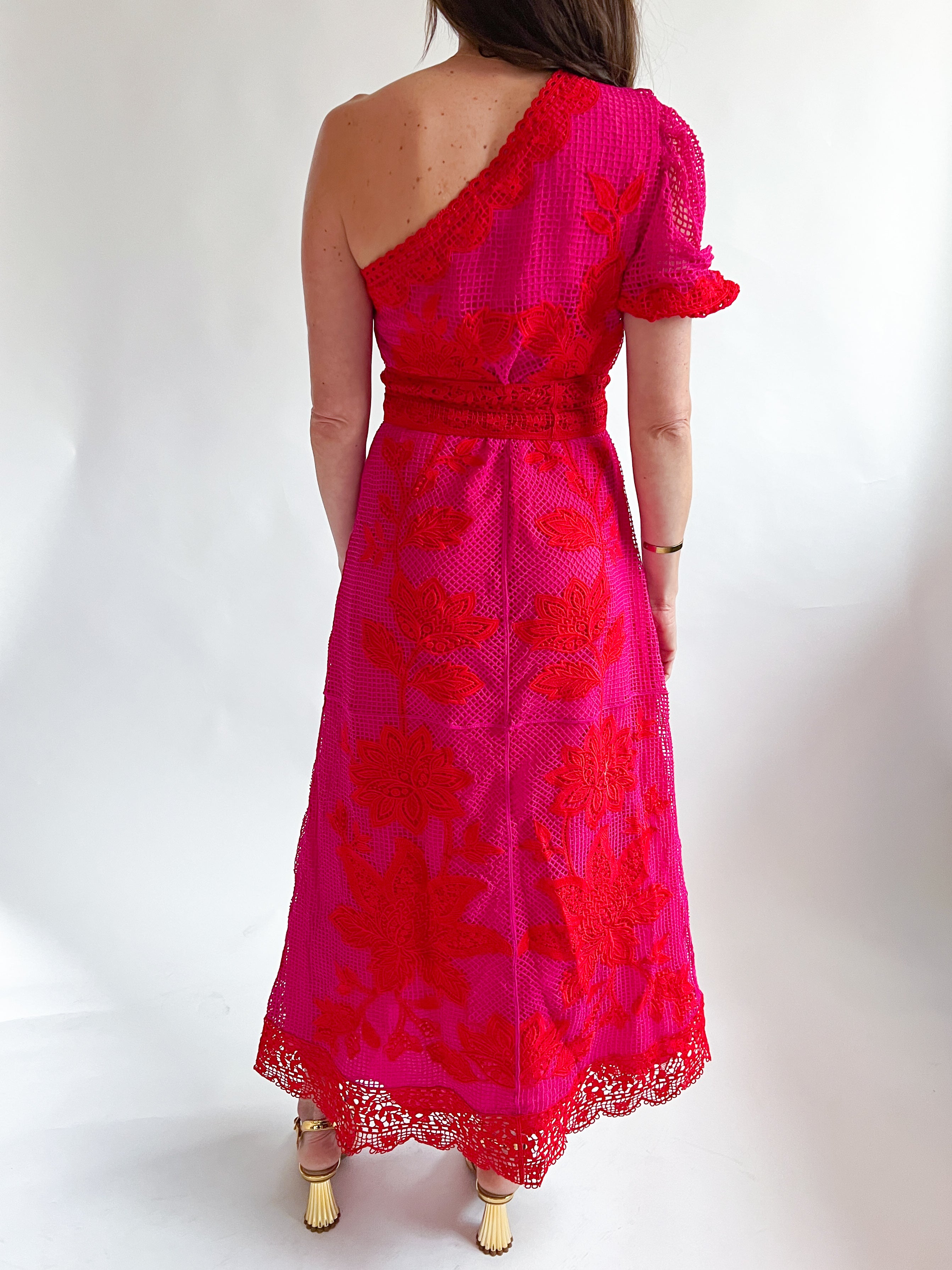 Guipuire One Shoulder Maxi Dress – Swoon Boutique New Orleans