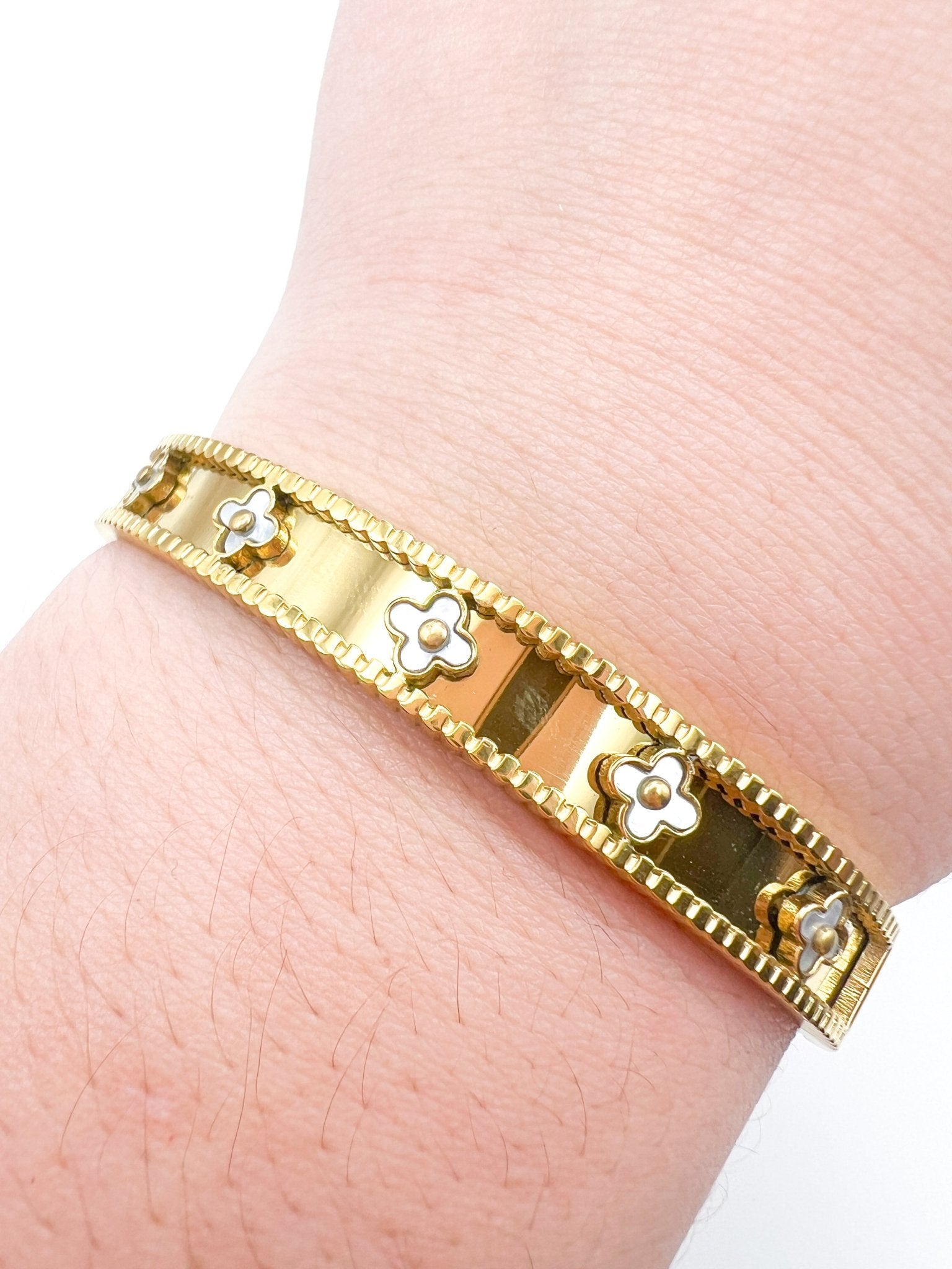 Clover Cuff Bangle - Swoon Boutique New Orleans