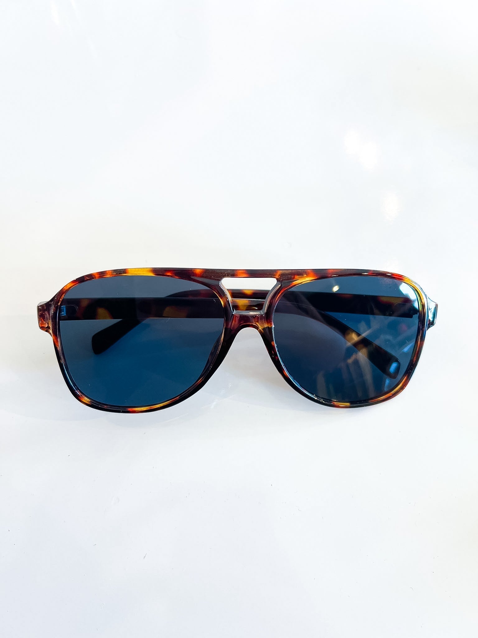Leopard print aviator sunglasses with double bridge design