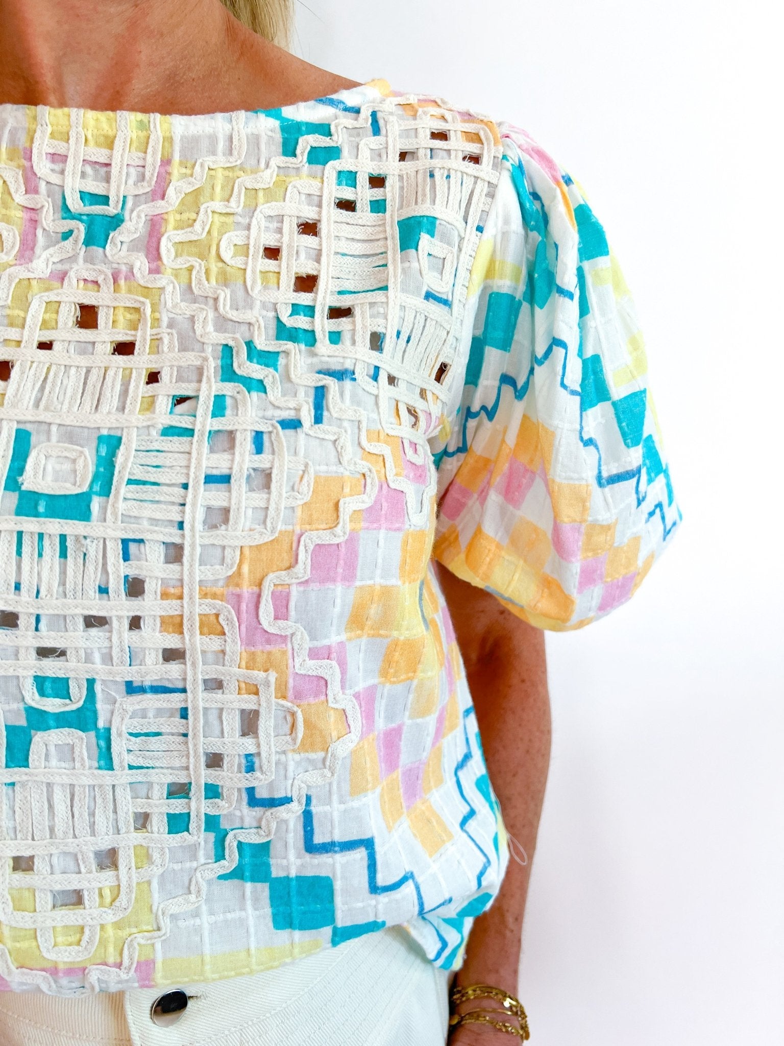 Multicolor geometric print blouse with puff sleeves