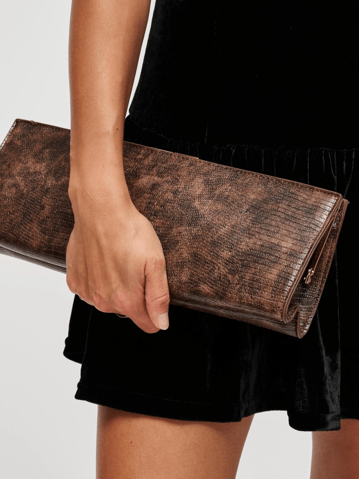 Nazlee Lizard Clutch - Swoon Boutique New Orleans