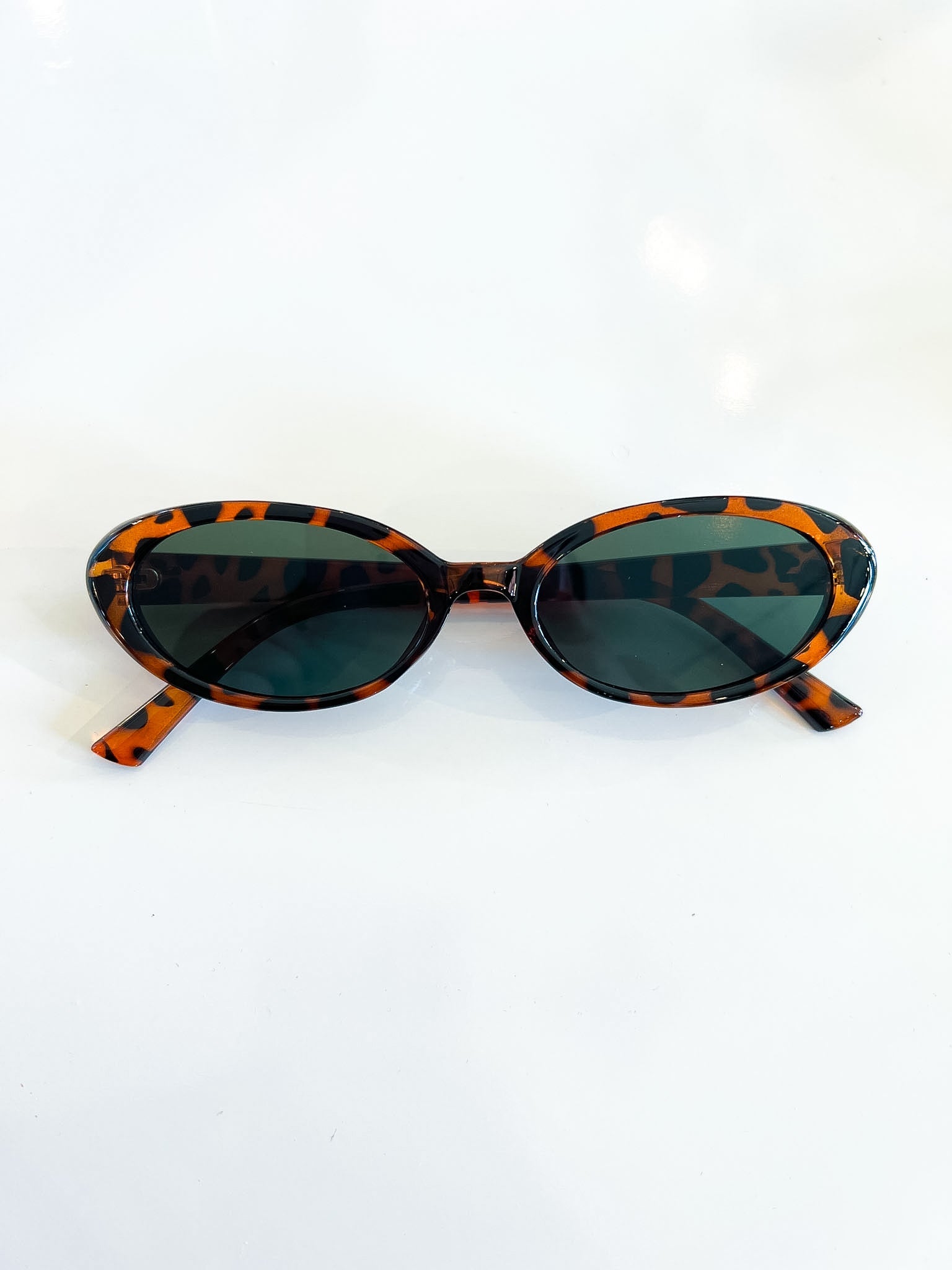 Retro Small Oval Sunglasses - Swoon Boutique New Orleans