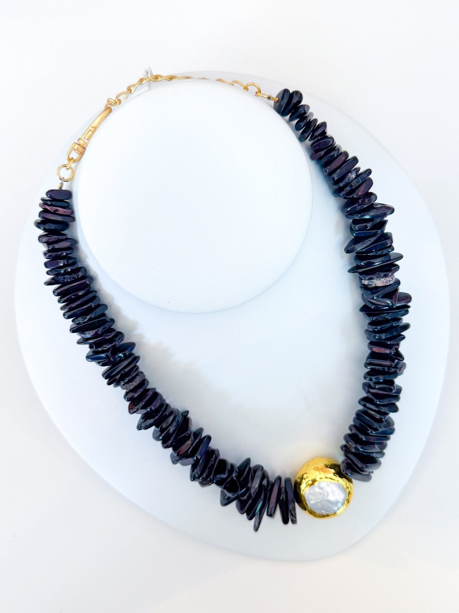 Sariah Gemstone Chip Necklace - Swoon Boutique New Orleans