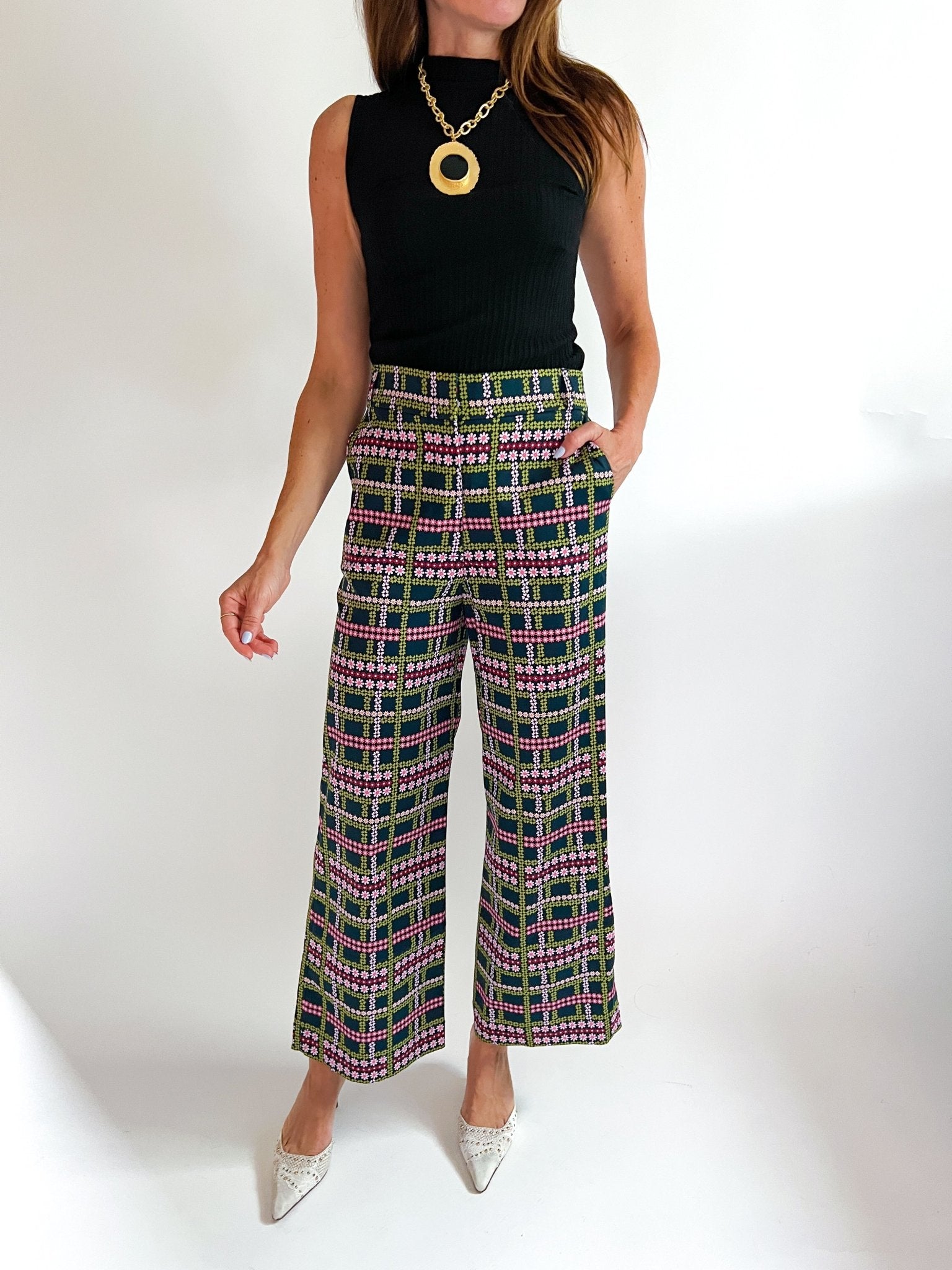 Sleeveless Turtleneck Knit Top - Swoon Boutique New Orleans
