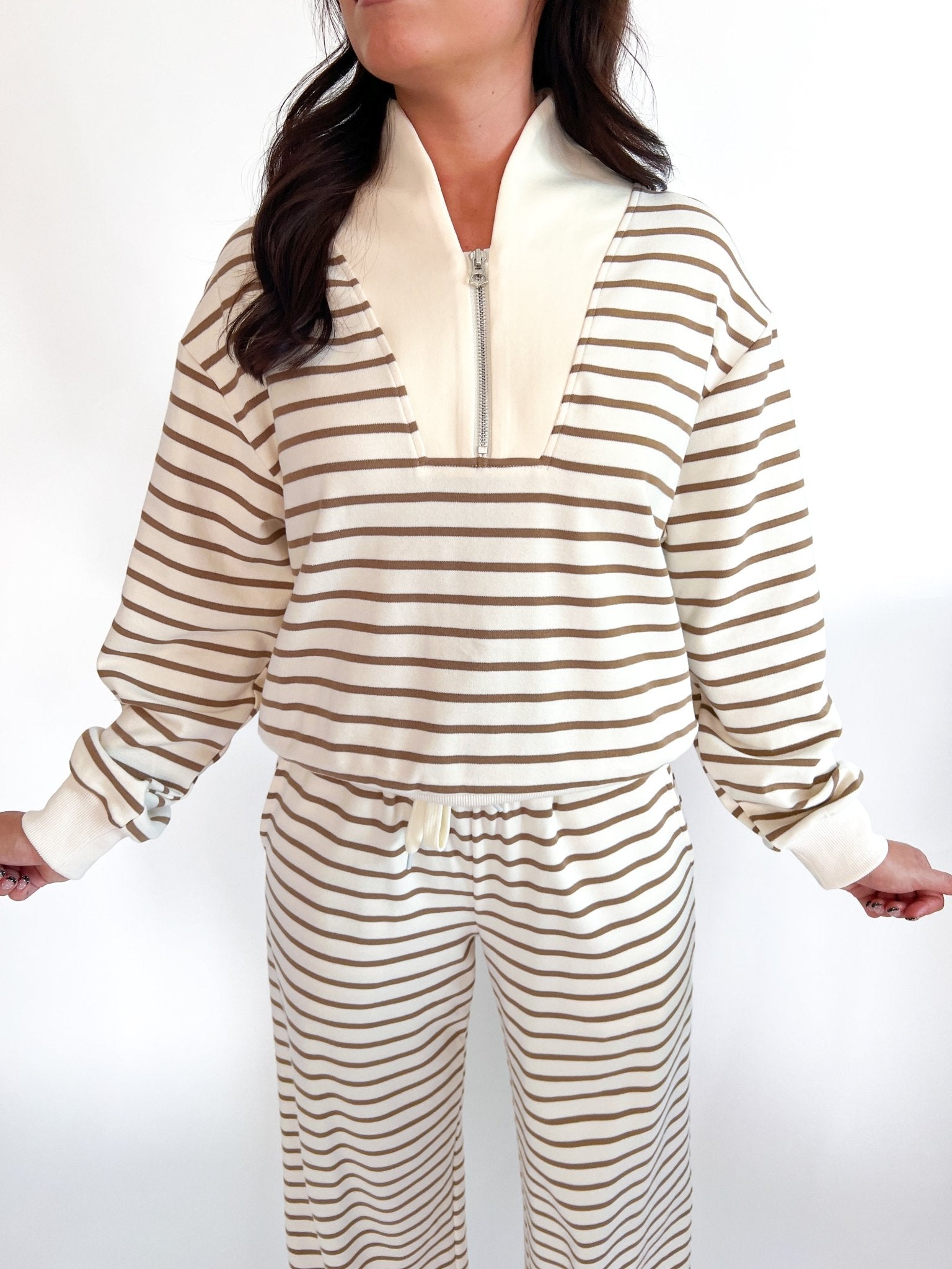 Striped half zip contrast sweatshirt
