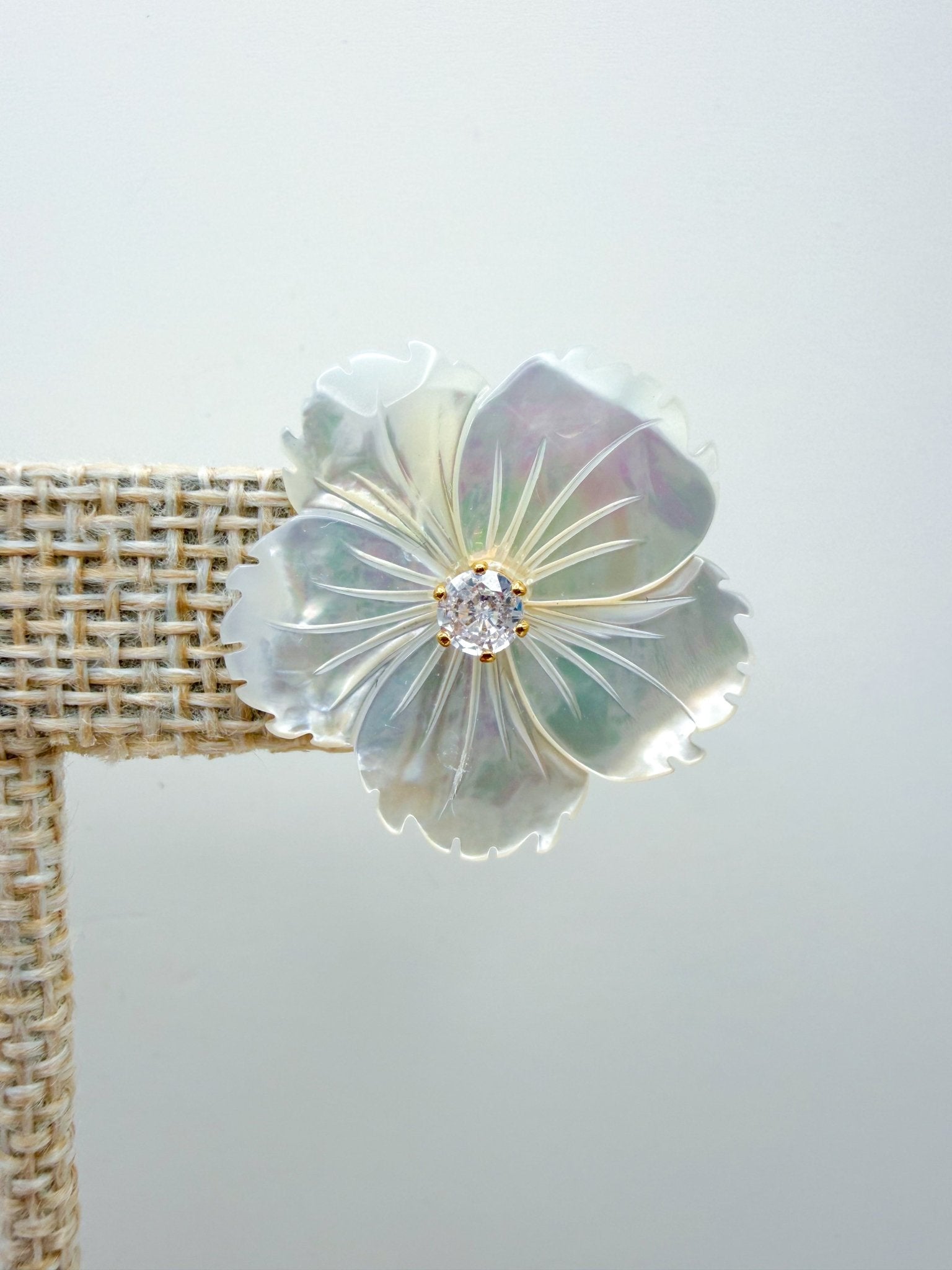 Stud Pearl Flower Earring - Swoon Boutique New Orleans