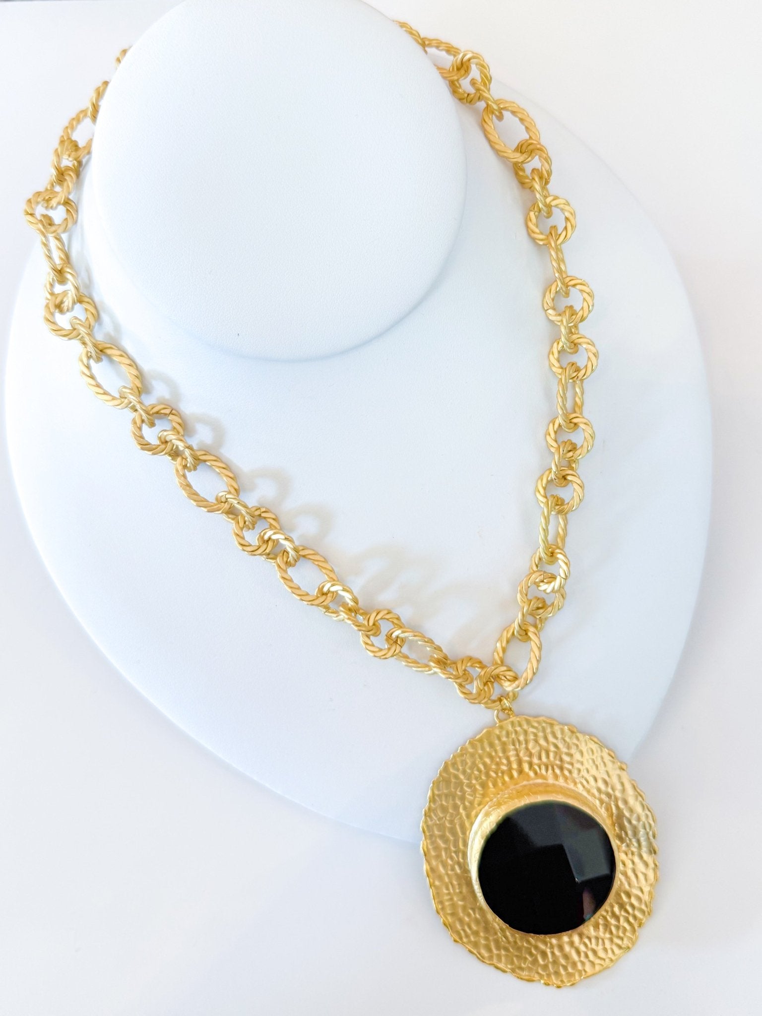 Suzanne Twisted Rope And Gemstone Bezel - Swoon Boutique New Orleans