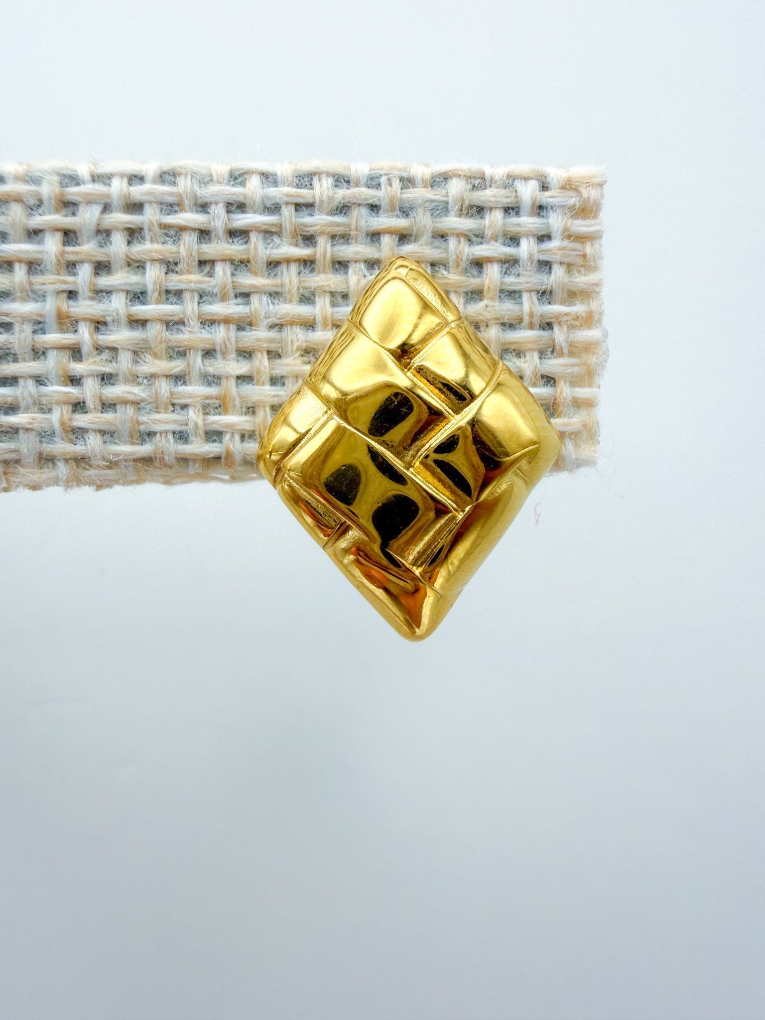Woven Gold Stud Earrings - Swoon Boutique New Orleans